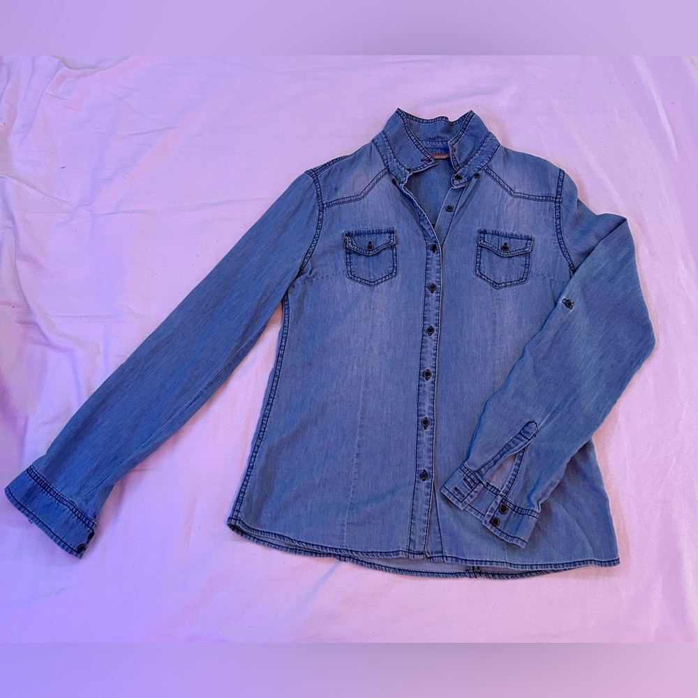 Highway Jeans, medium washed denim button down shirt, size S
